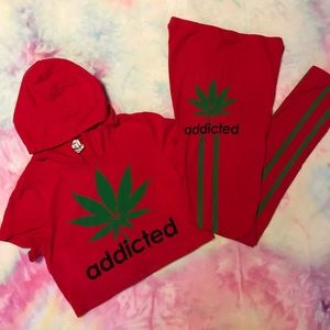 ☯️ Red with green Two piece set. Crop top with hood and matching leggings ☮️